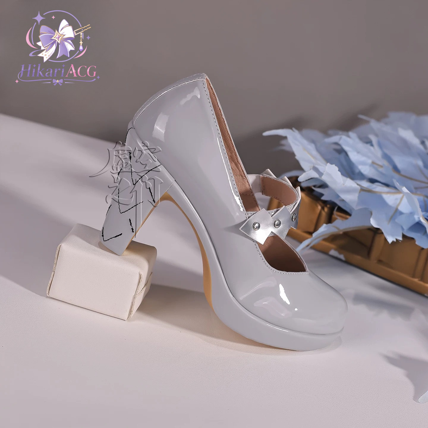Zilverwitte hoge hakken Zenles - Cosplay Anime Shoes recensie en prijs