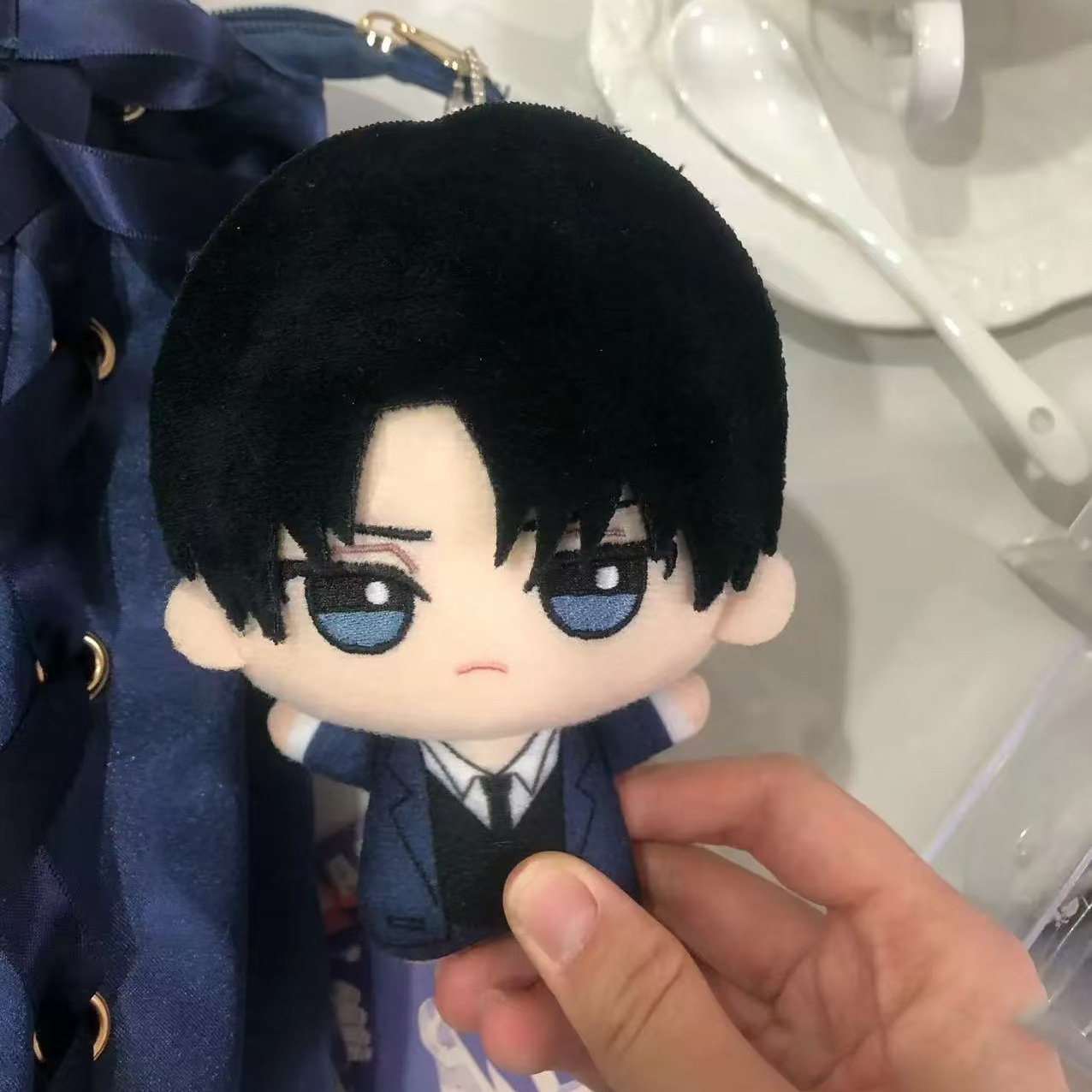 10 cm Levi Ackerman Plushie An - Anime Cosplay Event recensie en prijs